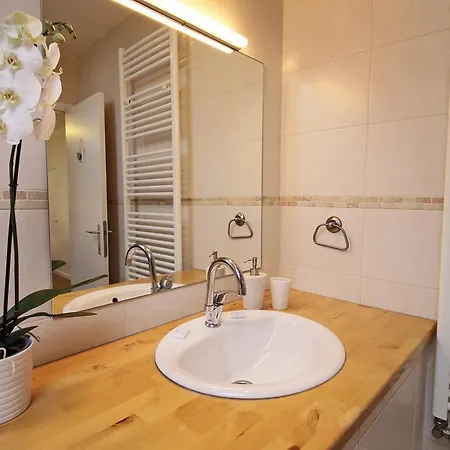 Le Lys D'or Bed & Breakfast Brussels